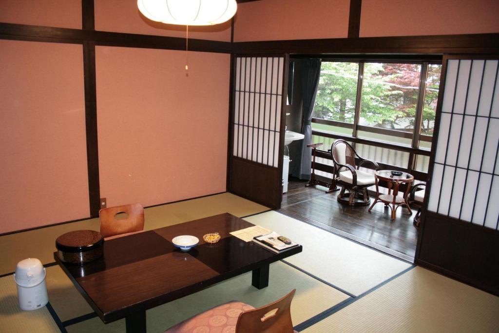 فندق Mikunitoge Onsen Oyado Honjin يوزاوا الغرفة الصورة